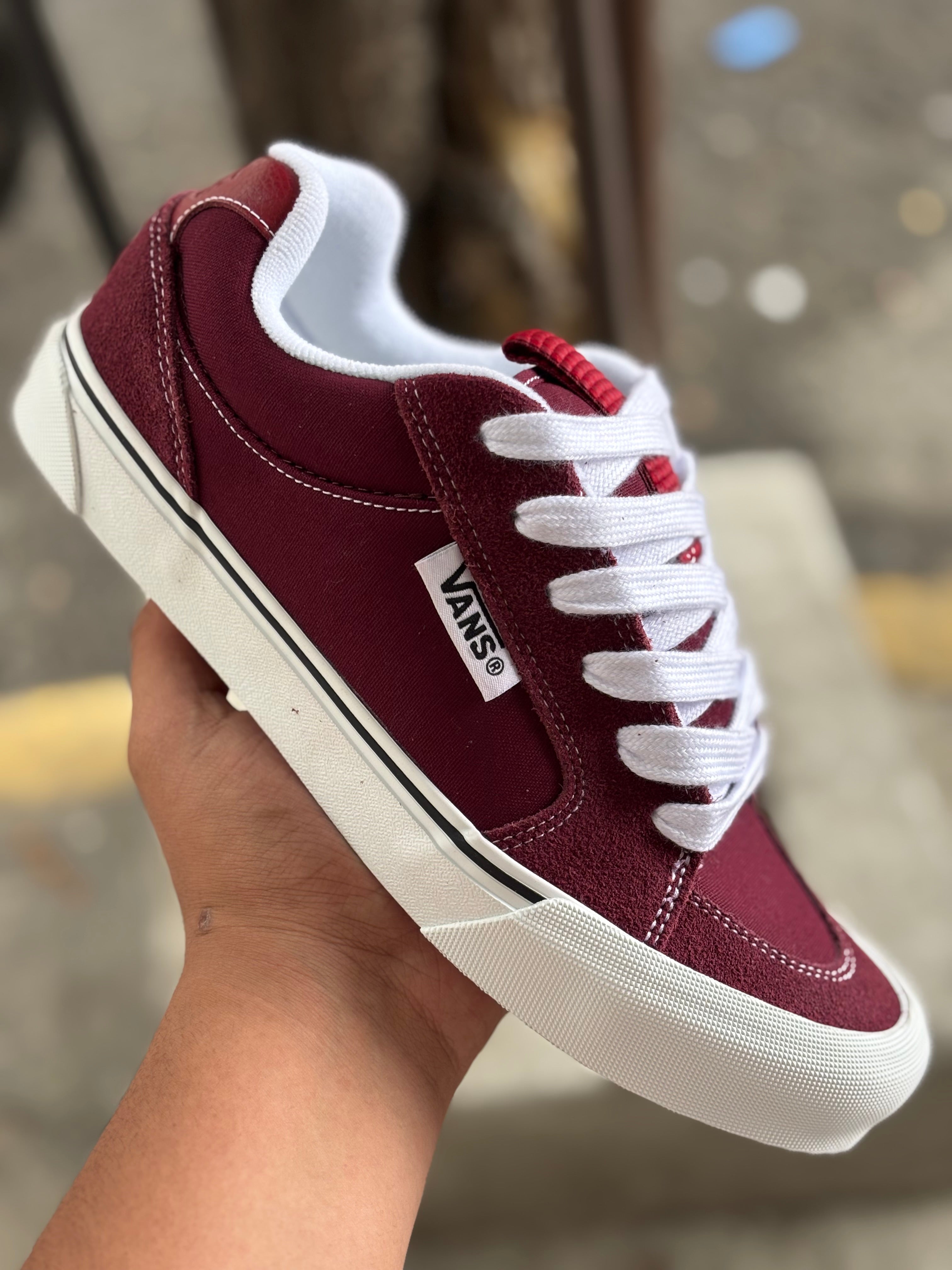 Vans Chukka Push Port