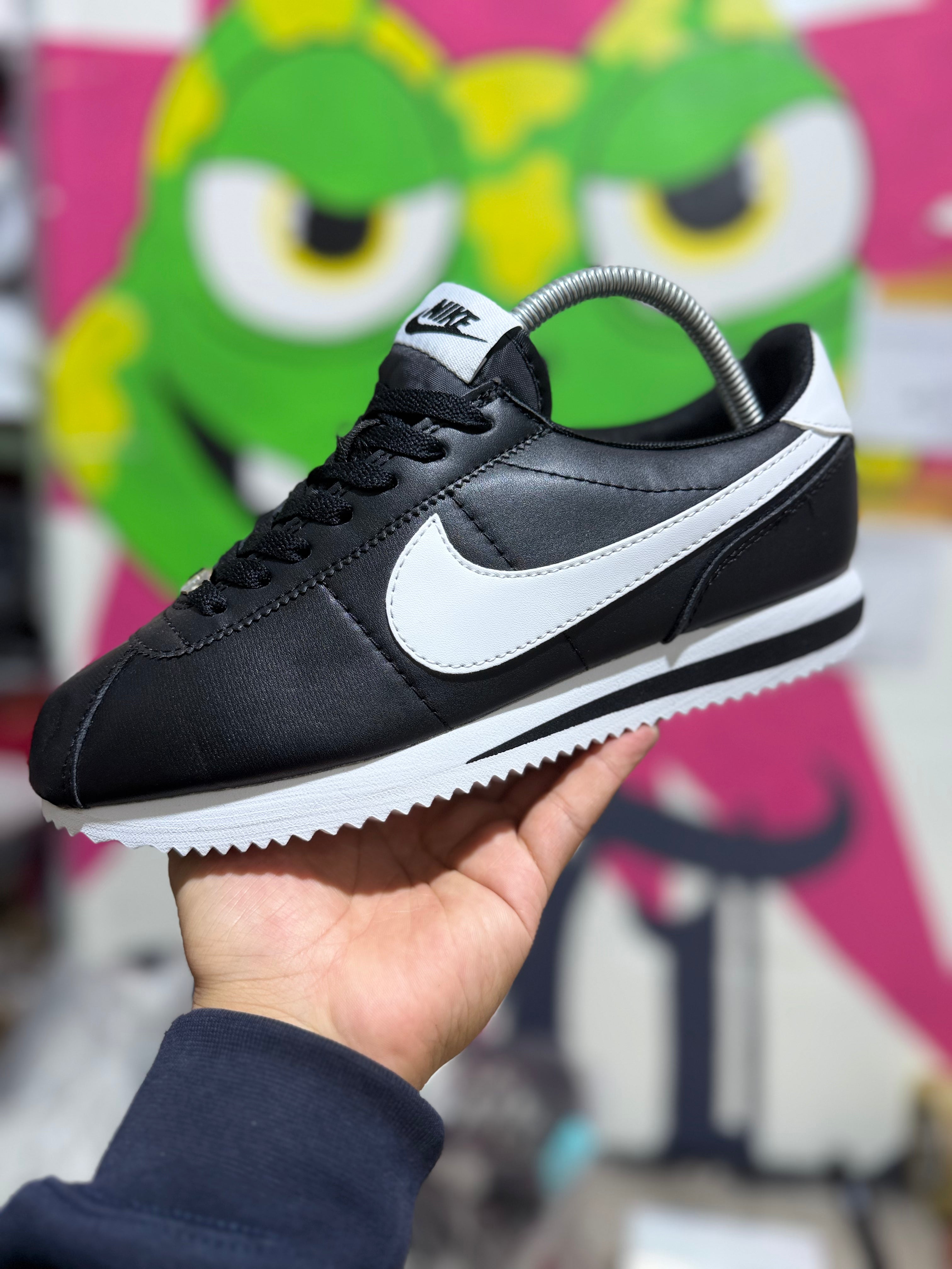 Cortez negro blanco