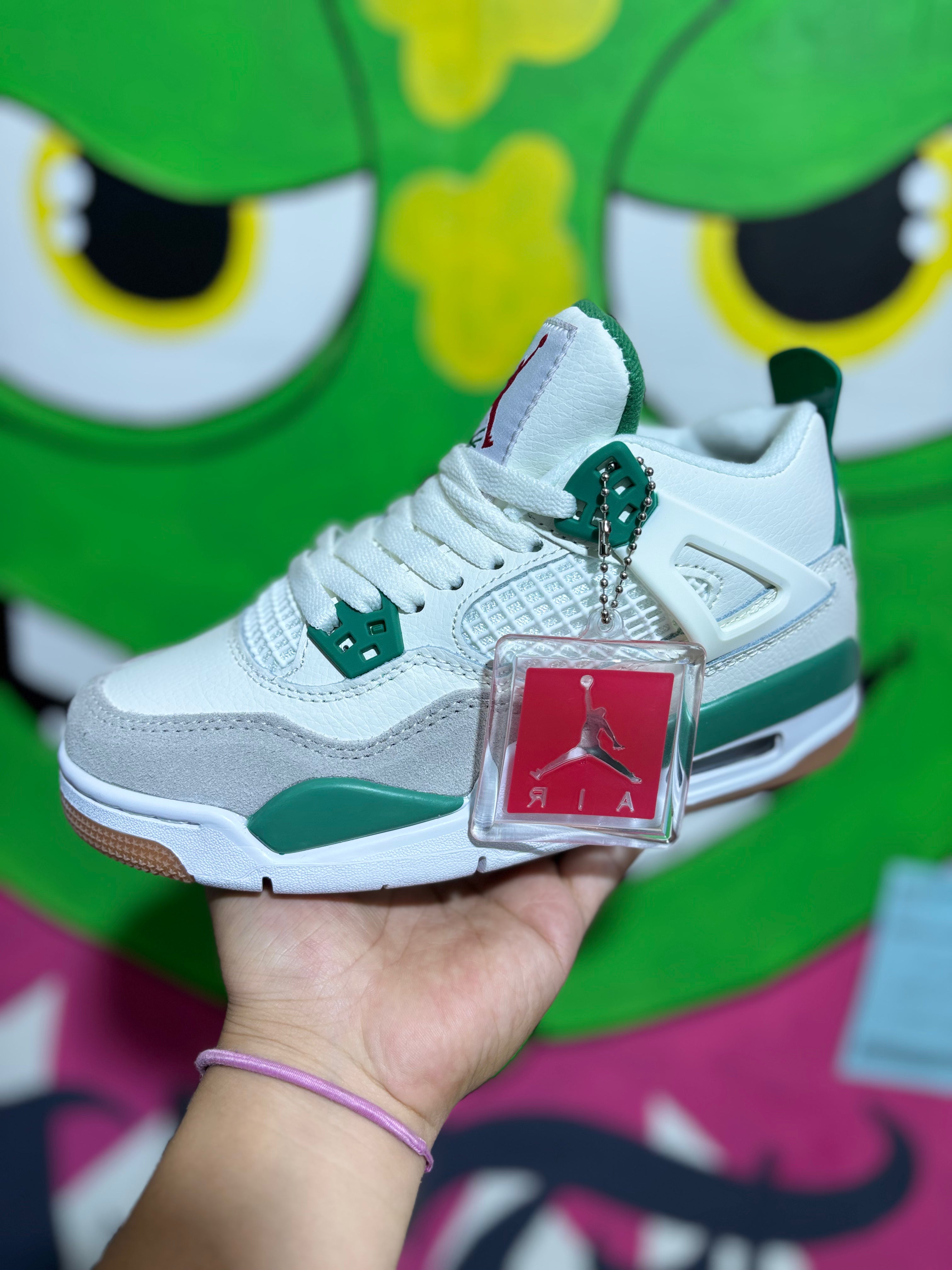 R 4 SB verde