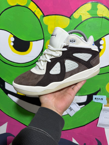 Adidas café nuevo