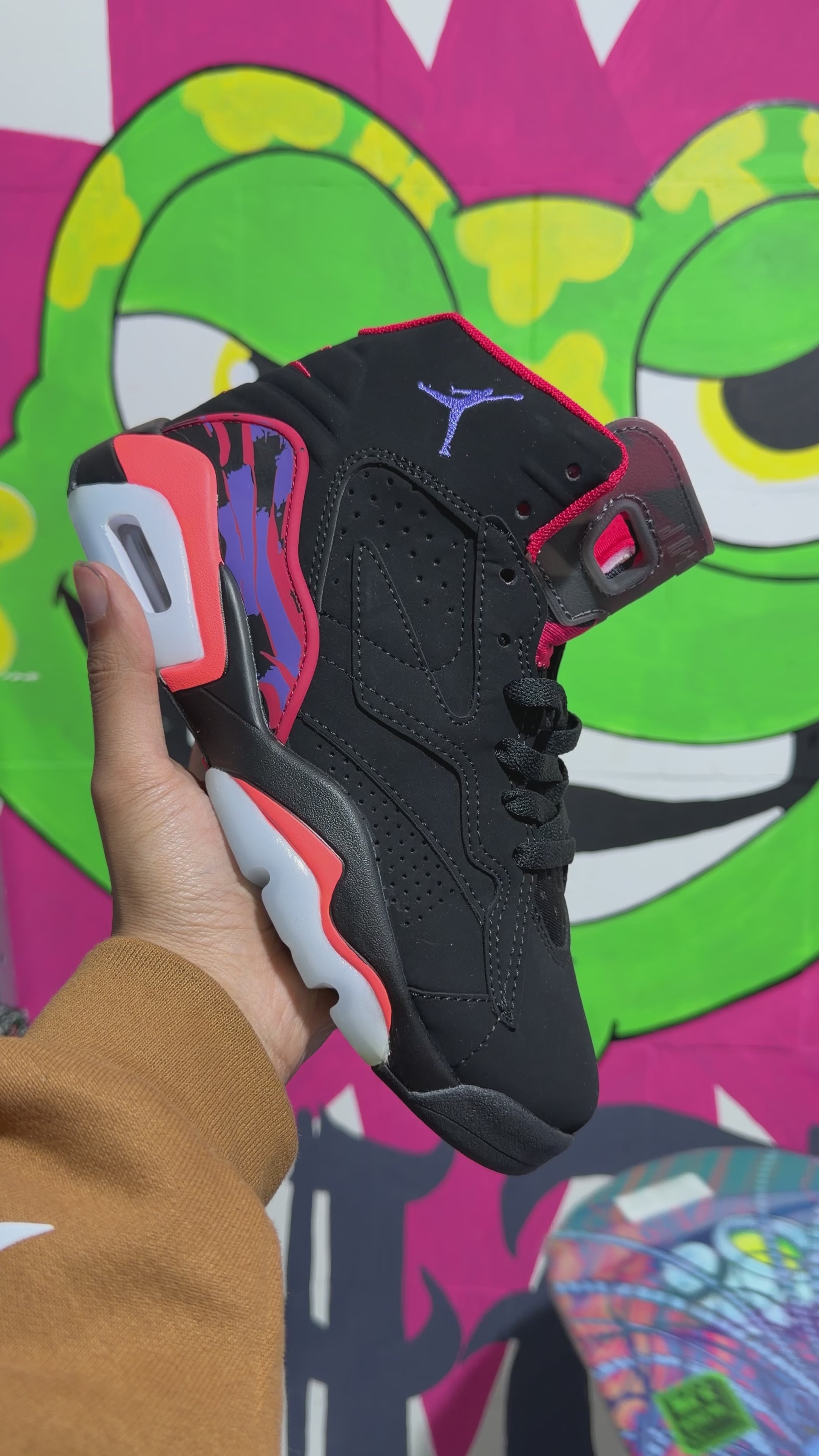 Retro 6 negro con pintura