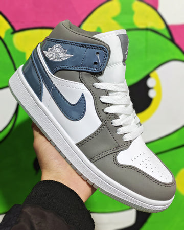 Retro 1 Light Smoke