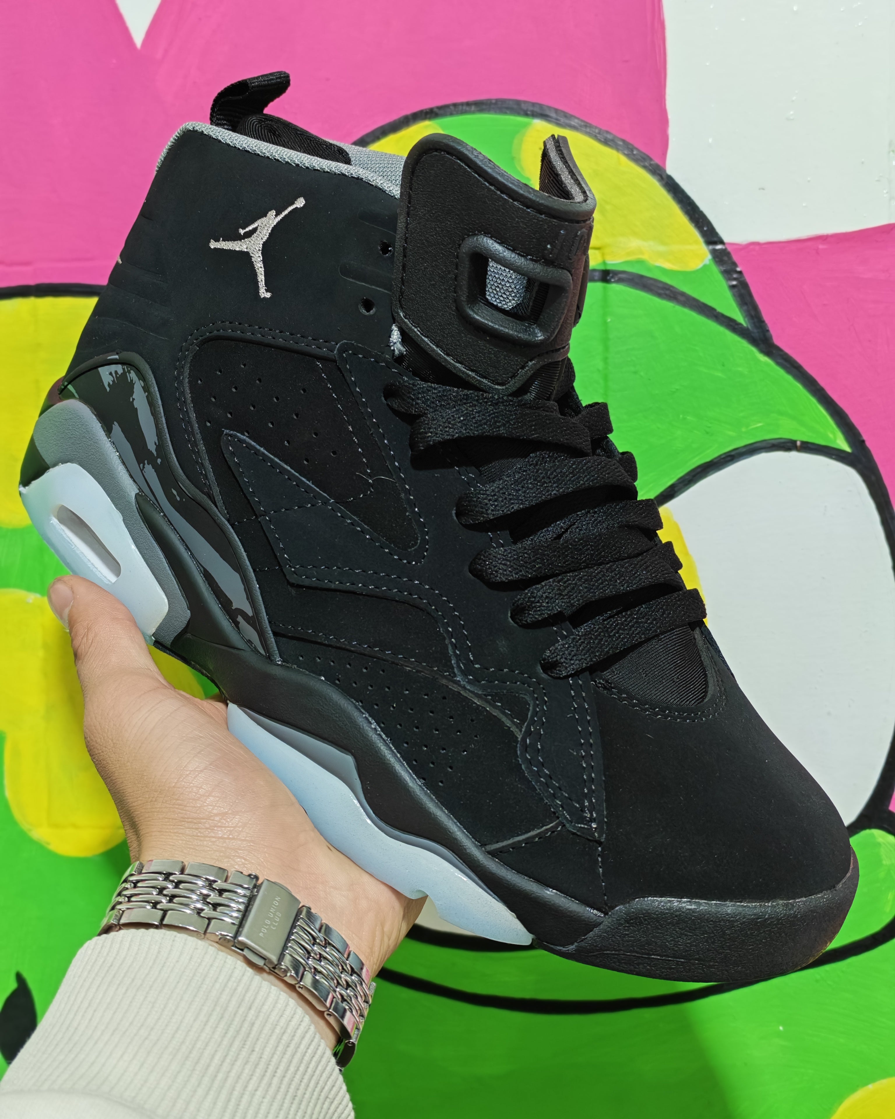 Retro 6 Low Chrome