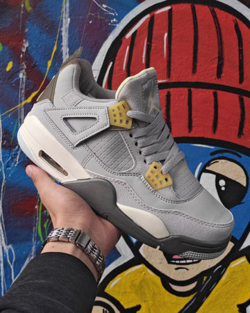 Jordan Retro 4 gris