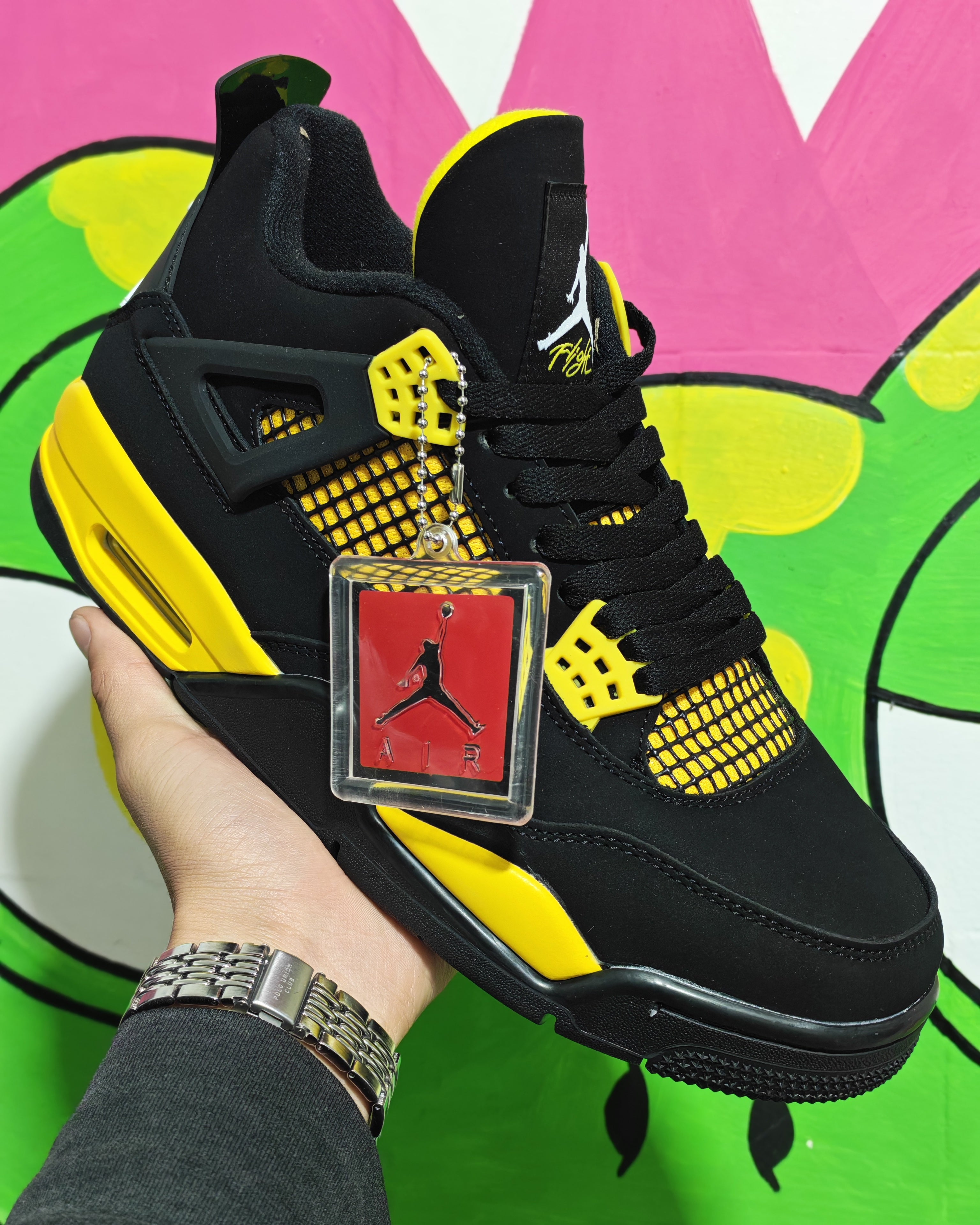 Retro 4 Thunder