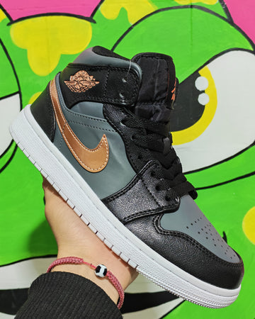 Nike Air Jordan Retro 1