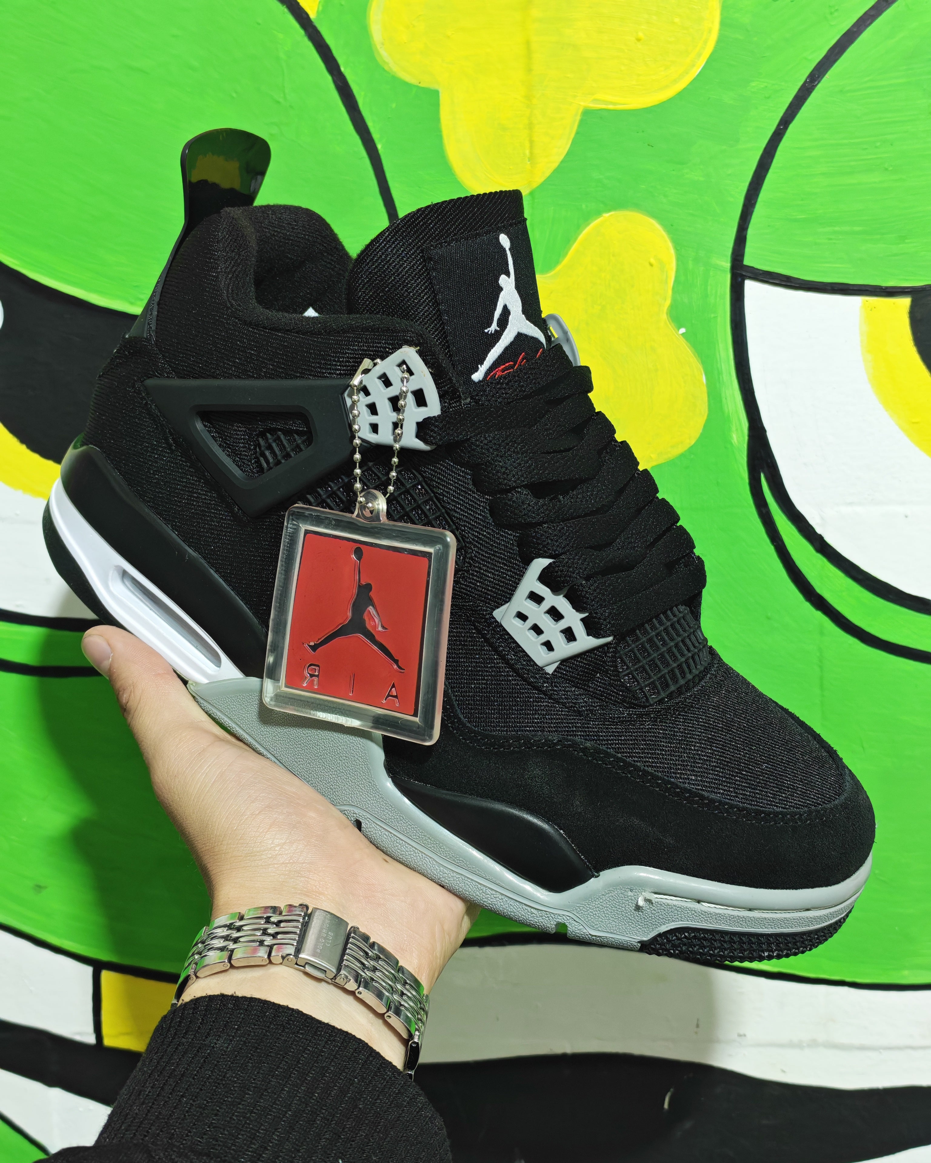 Jordan Retro 4 Negro