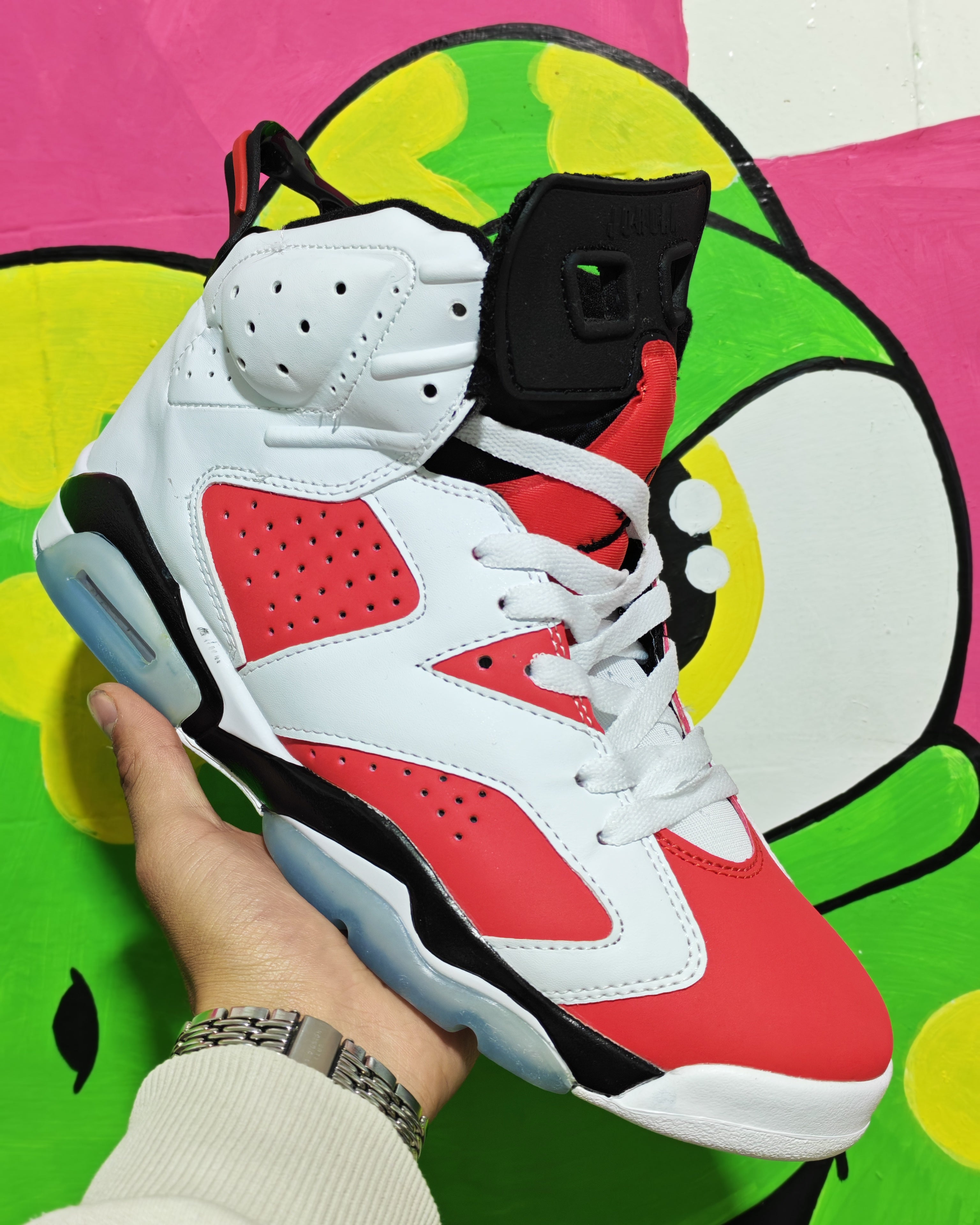 Retro 6 Carmine
