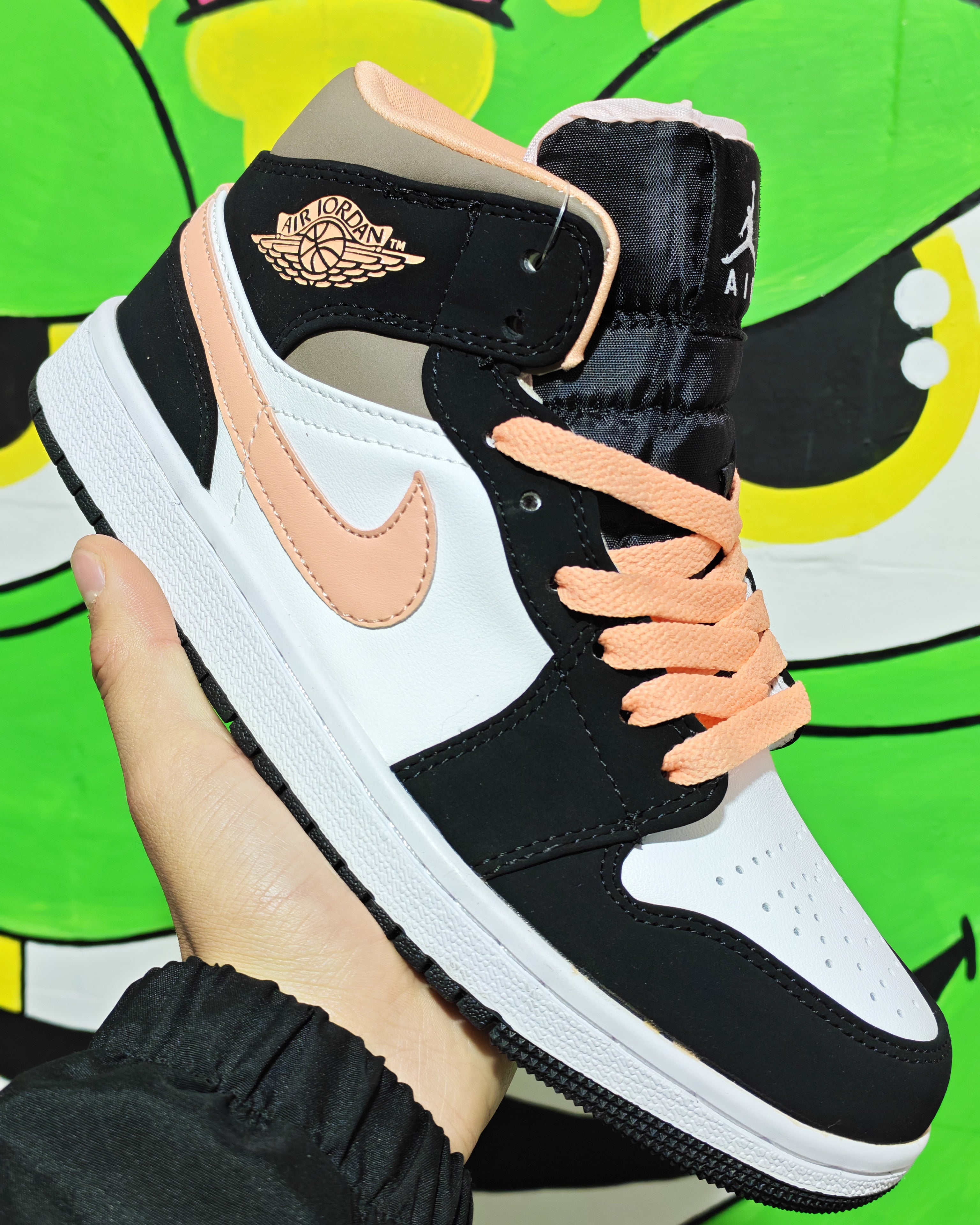 Retro 1 Mid SE Peach Mocha
